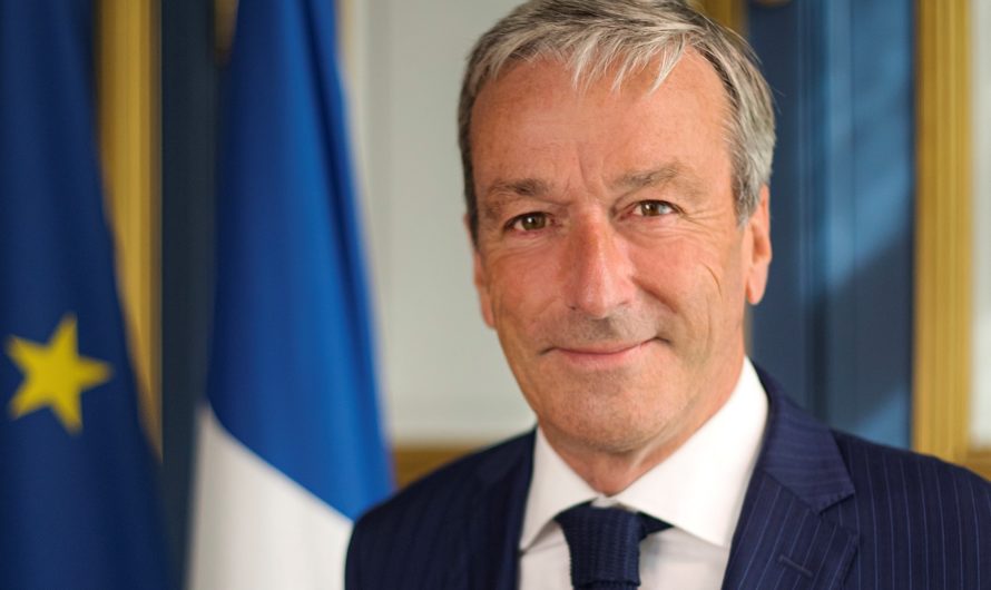 Visite officielle de M. Philippe VIGIER, ministre délégué chargé des Outre-mer en Guadeloupe, suite au passage du cyclone Tammy.