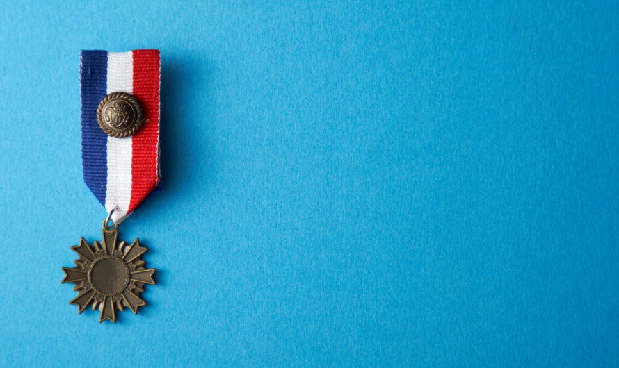 Ary Chalus adresse ses félicitations à Joëlle Monlouis, Nicole Erdan et Marlène Larifla promues chevalier de l’ordre national du mérite